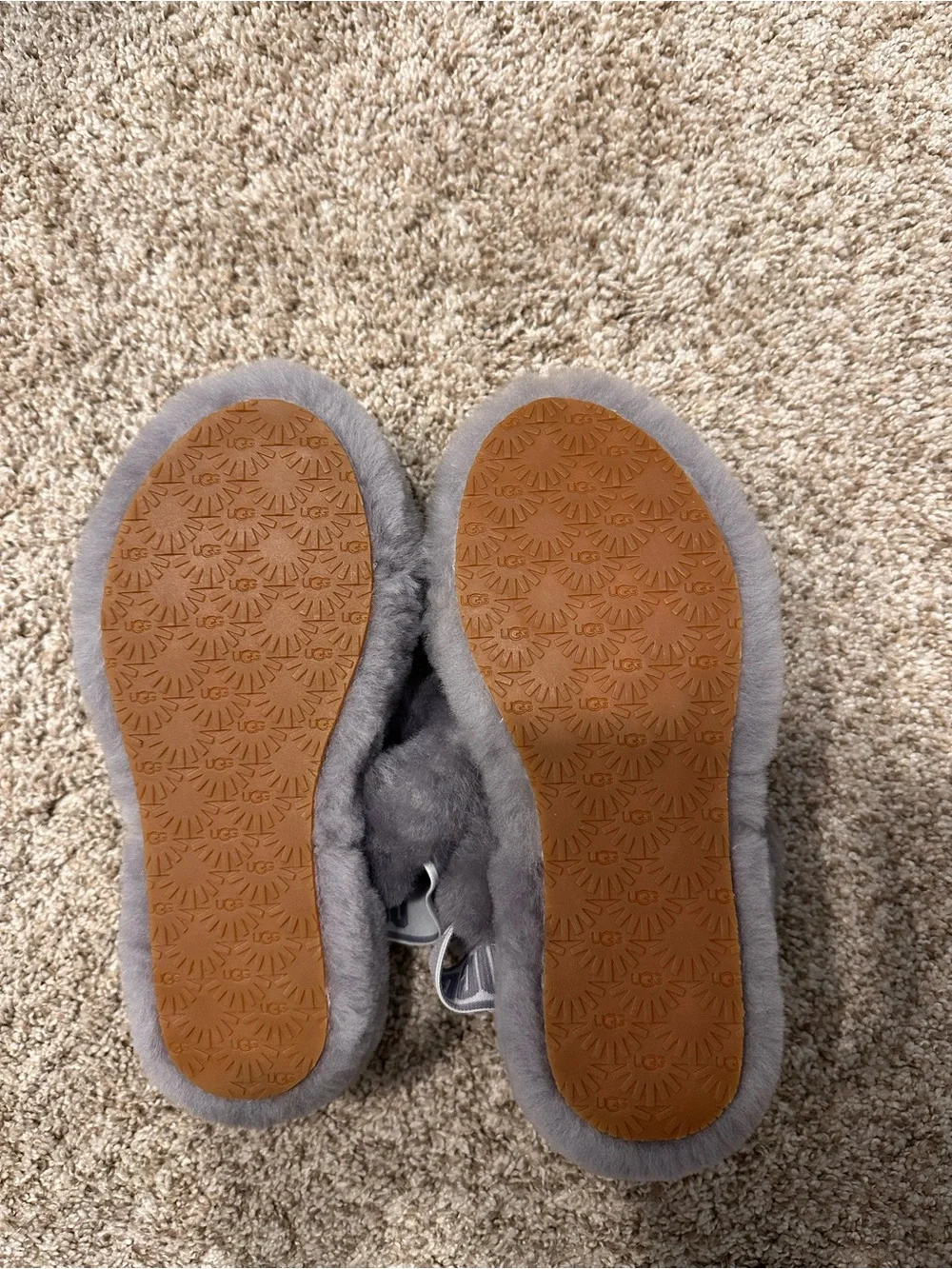 UGG kids Gray Fluff Slide Sandals
